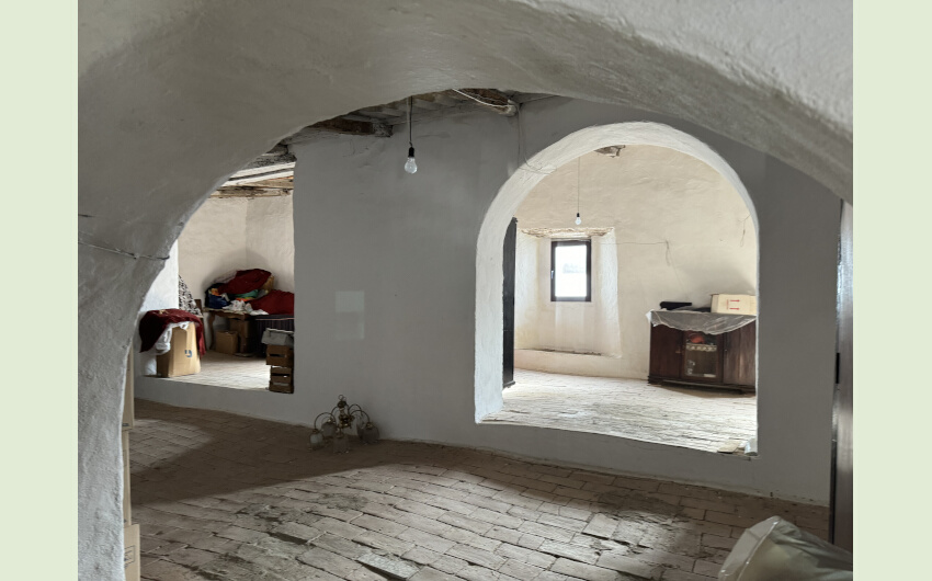 Reform Property Jimena DLF Space Outside