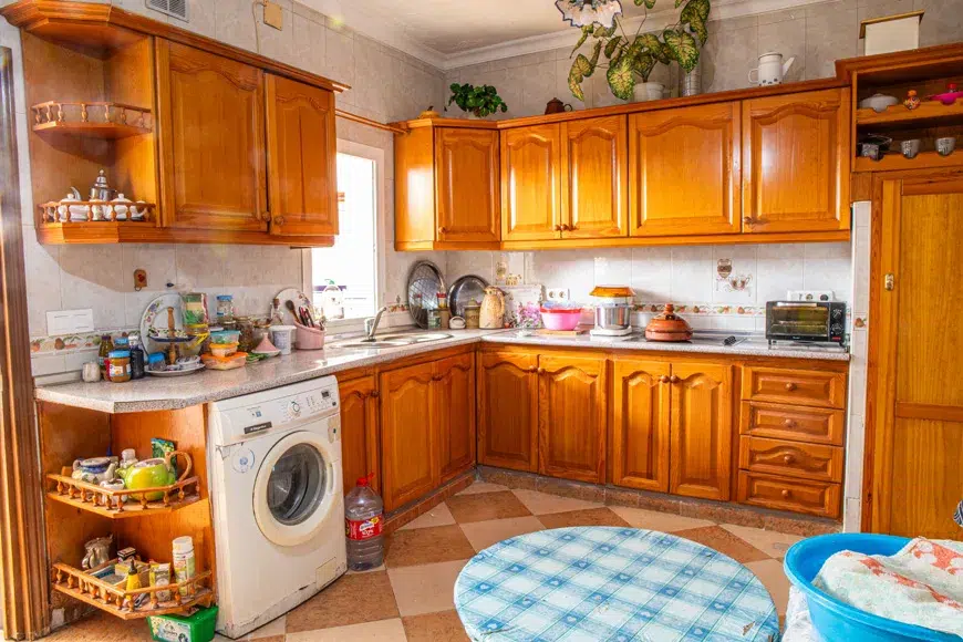 SP98k 4 bed 1 bath