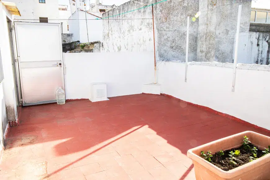 SP98k 4 bed 1 bath