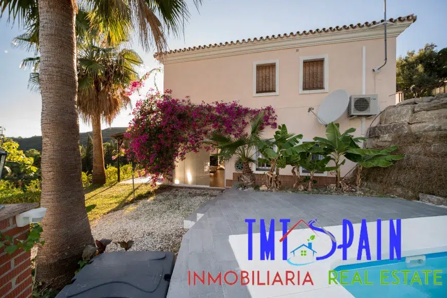 6 bed 6 bath Estepona