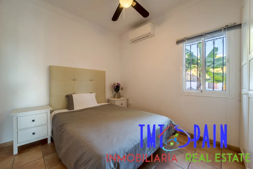 6 bed 6 bath Estepona