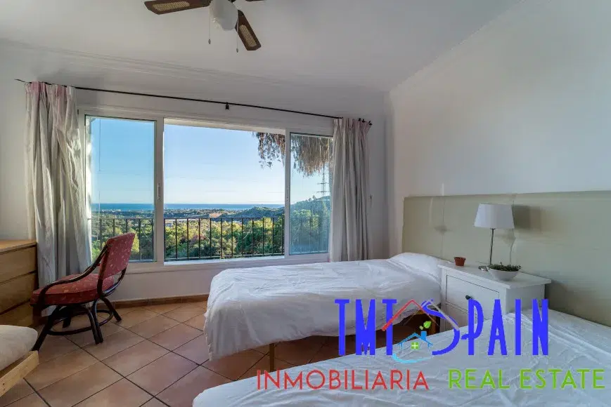 6 bed 6 bath Estepona