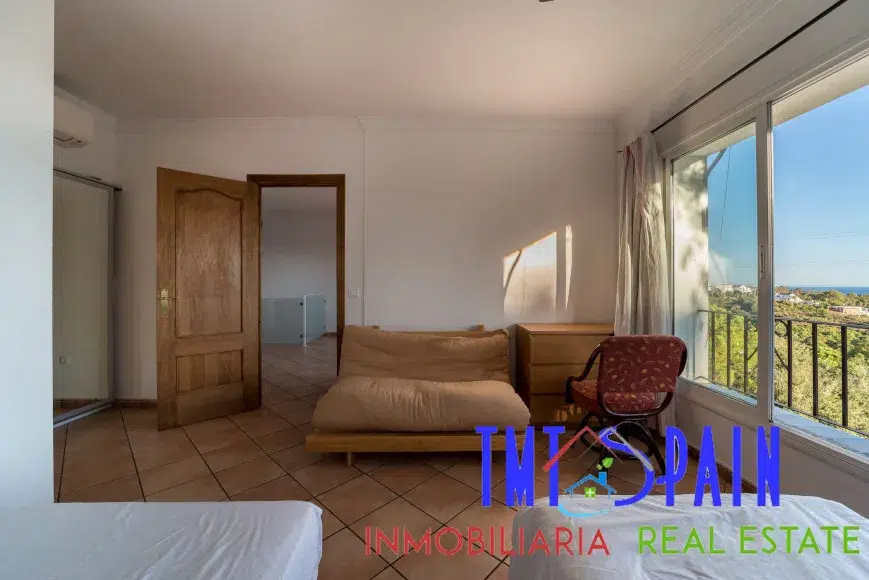 6 bed 6 bath Estepona