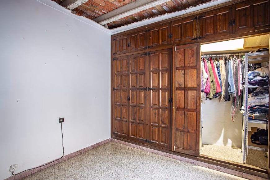 3 bed 1 bath CSC142