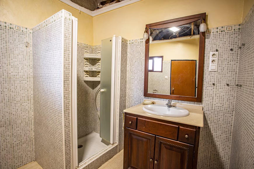 3 bed 1 bath CSC142