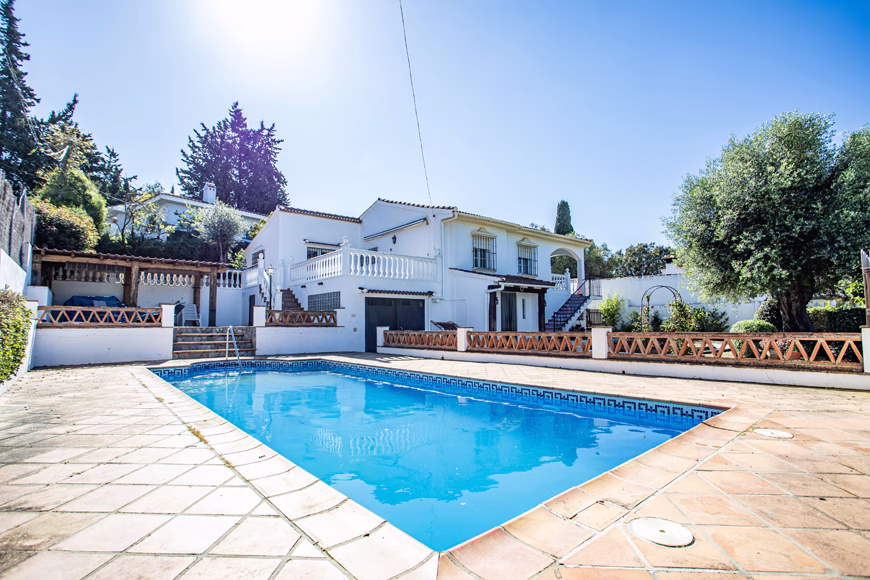 2 bed 2 bath 820 m2 plot San Pablo