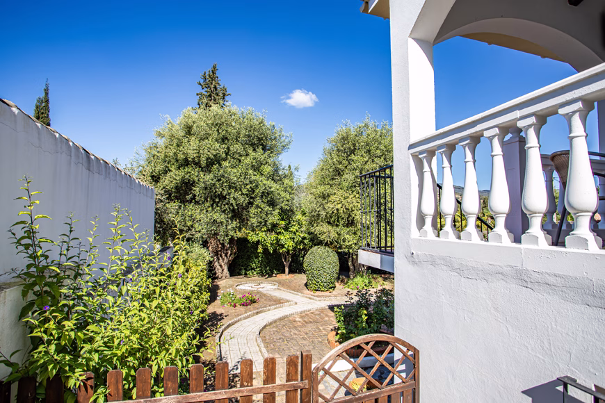 2 bed 2 bath 820 m2 plot San Pablo