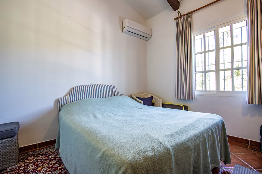 2 bed 2 bath 820 m2 plot San Pablo