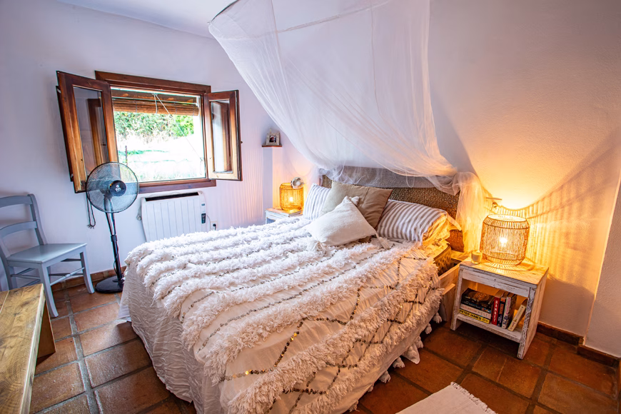 JimLlJ198 2 bed townhouse