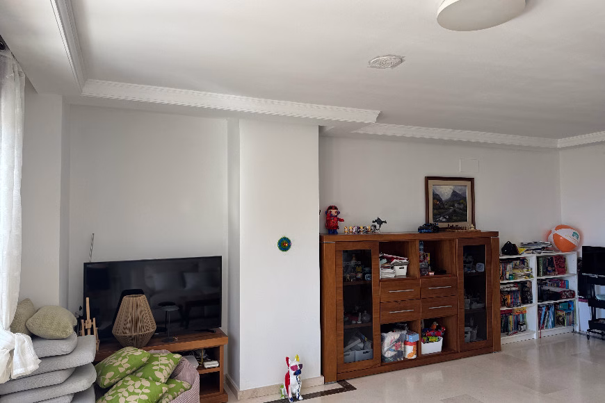 CBH350375 2 bed 2 bath Casares beach