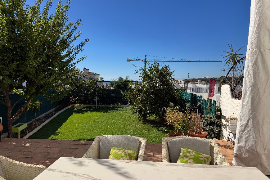 CBH350375 2 bed 2 bath Casares beach
