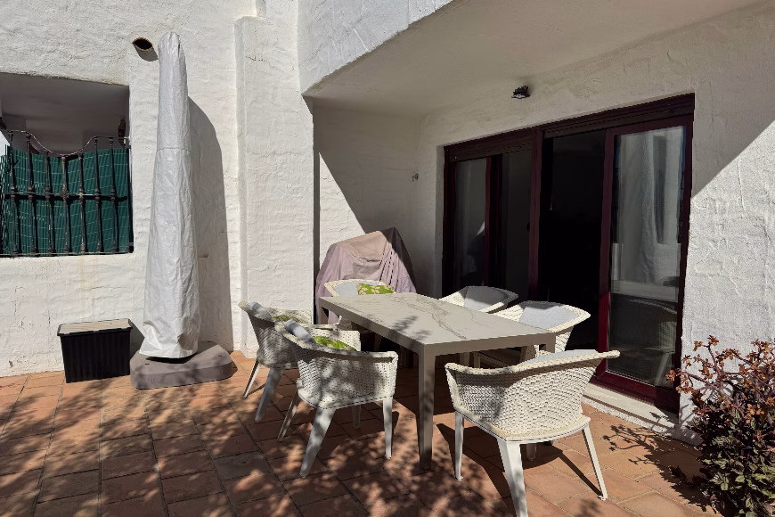 CBH350375 2 bed 2 bath Casares beach